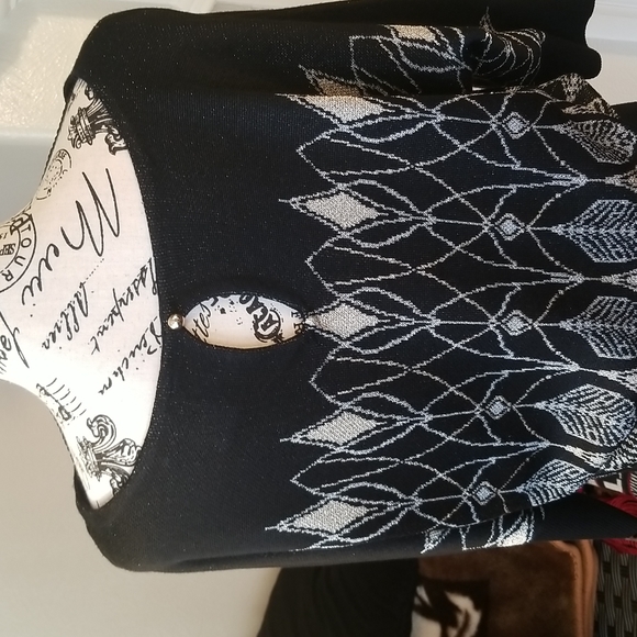 WHBM Sweater - Picture 6 of 6